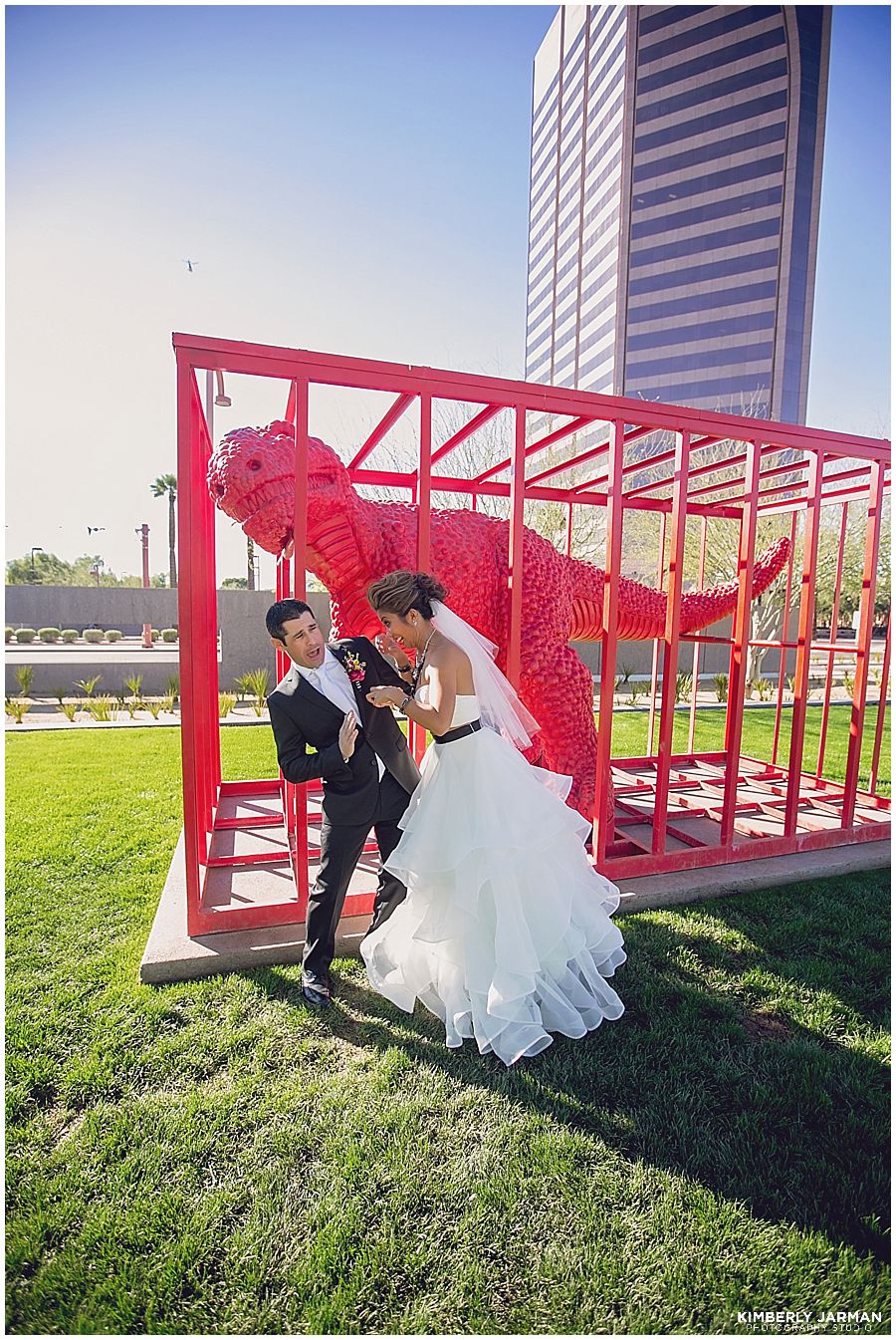 Phoenix-Art-Museum-Wedding-Photographer-Kimberly-Jarman-DE_0012